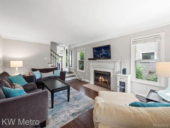 Foto del edificio - COMING SOON! Comfort & Convenience on Olmstead Street