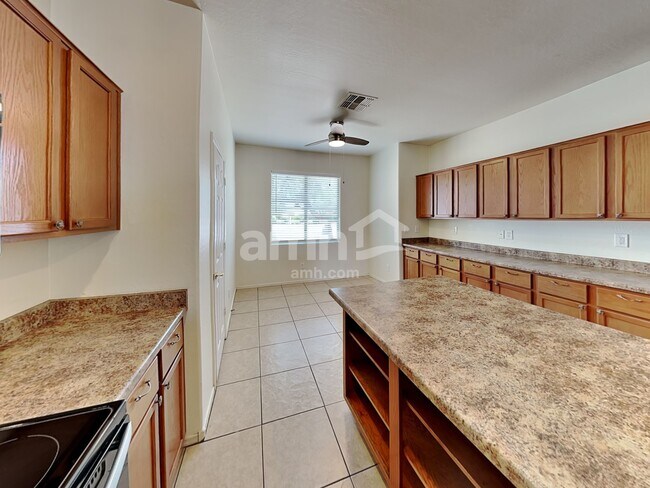 Foto del edificio - 2827 S 74th Dr