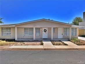 Building Photo - 819 S 16th St