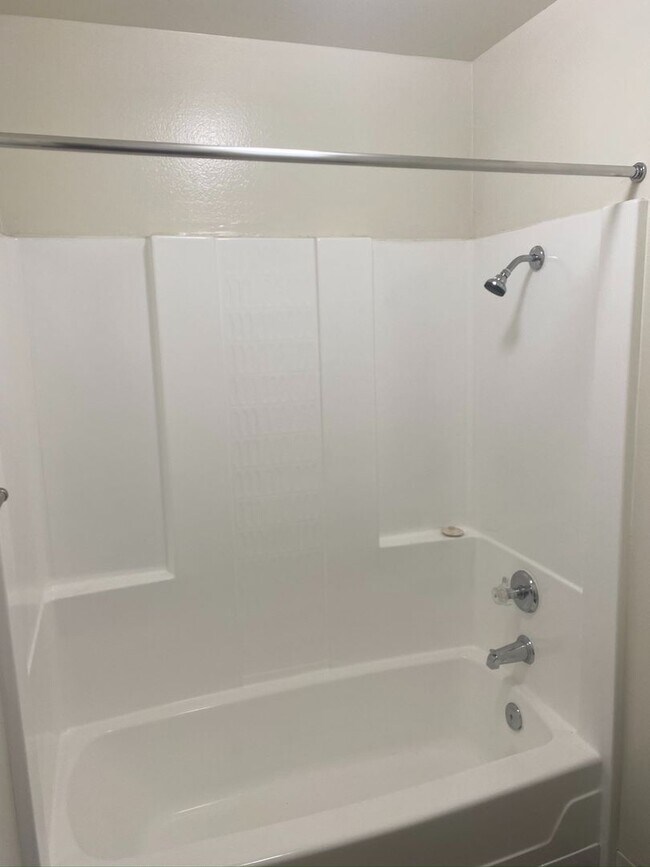 171 Mariposa Apartments 175225 S Rio Vista St Anaheim, CA