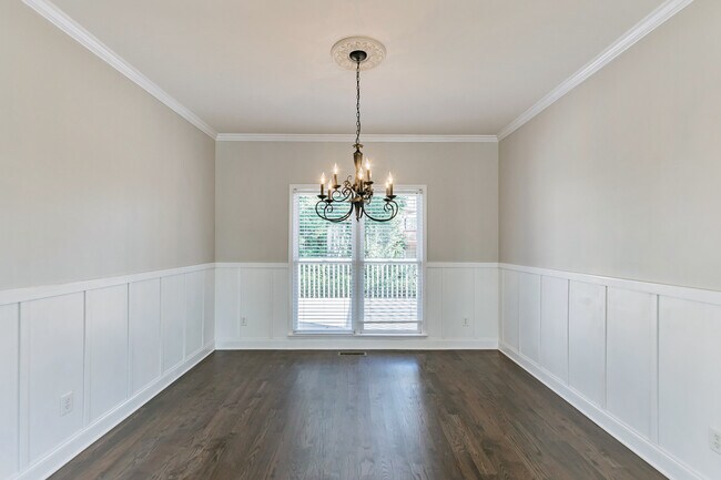 Building Photo - 2794 Brook Forest Dr