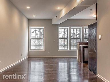 Building Photo - 3 br, 2 bath Condo - 4320 S Michigan Ave