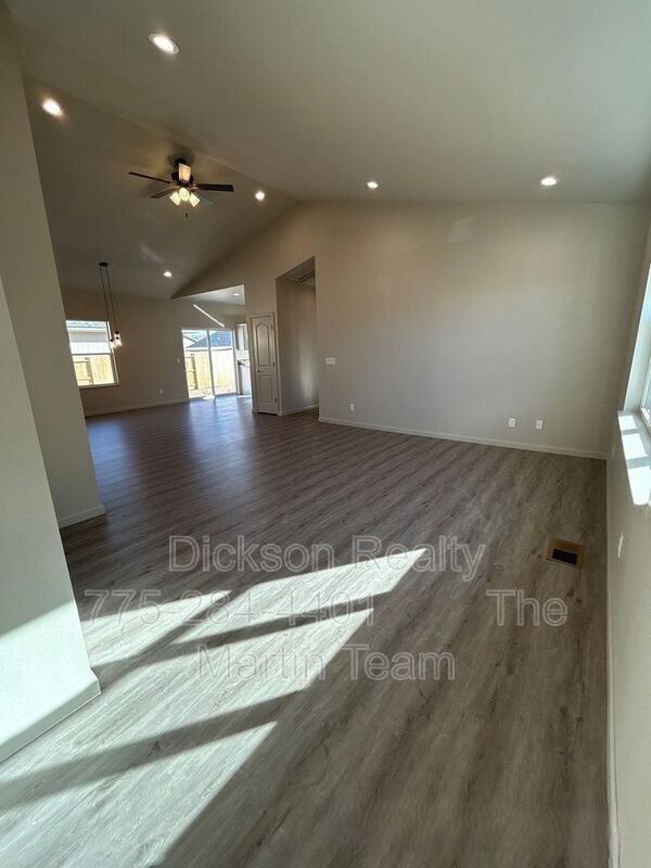 Foto del edificio - 157 Relief Springs Rd