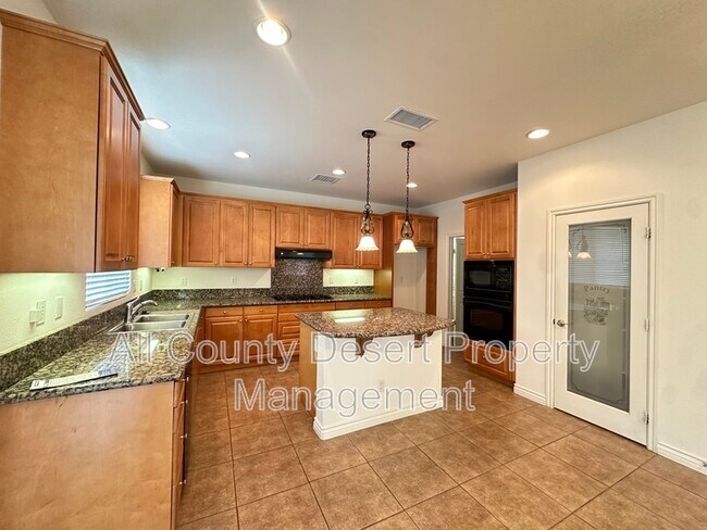 Building Photo - 254 Paseo Vista Cir