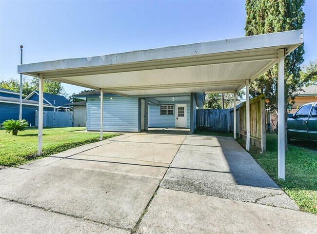 Building Photo - 3706 Ramsey Dr