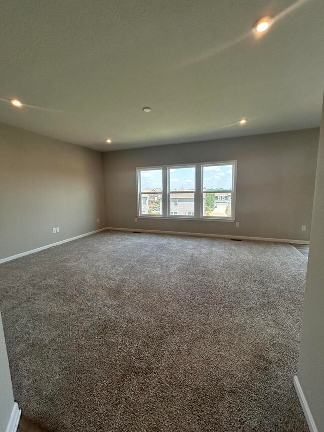 Building Photo - 10561 Elderberry Ln