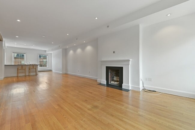 Foto del edificio - 71 Rutland St