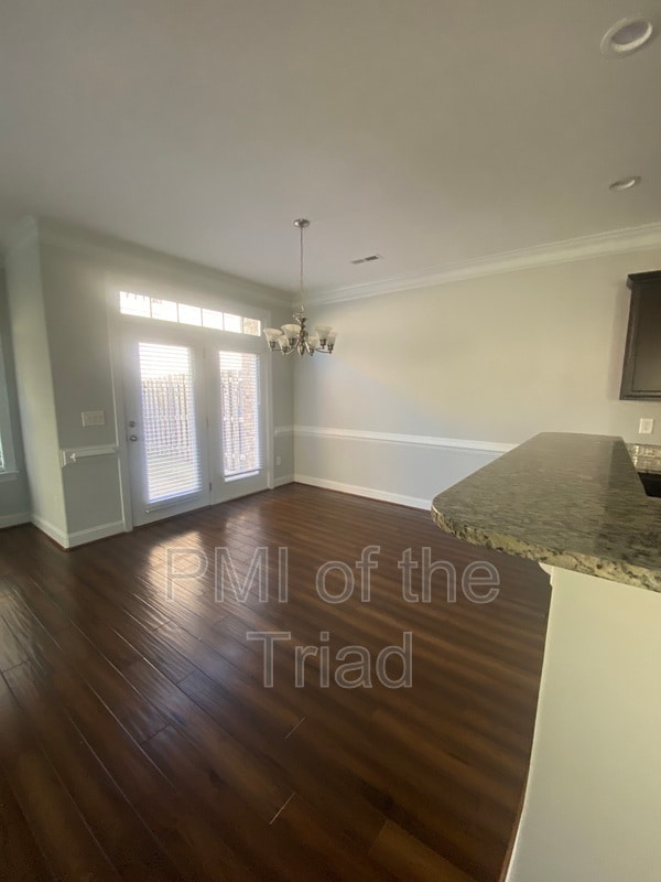 Foto del edificio - 1146 Augustine Heights Dr