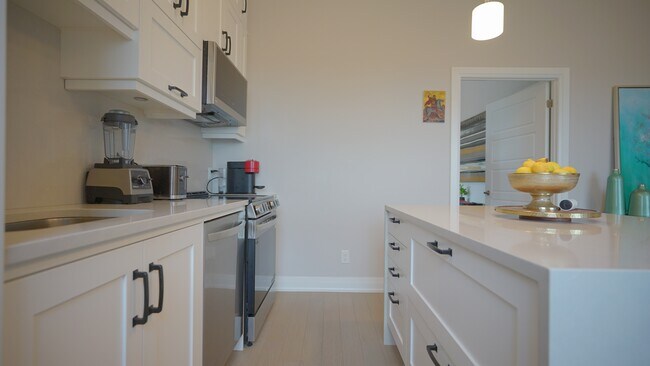Building Photo - 3285-3285 Carding Mill Trail