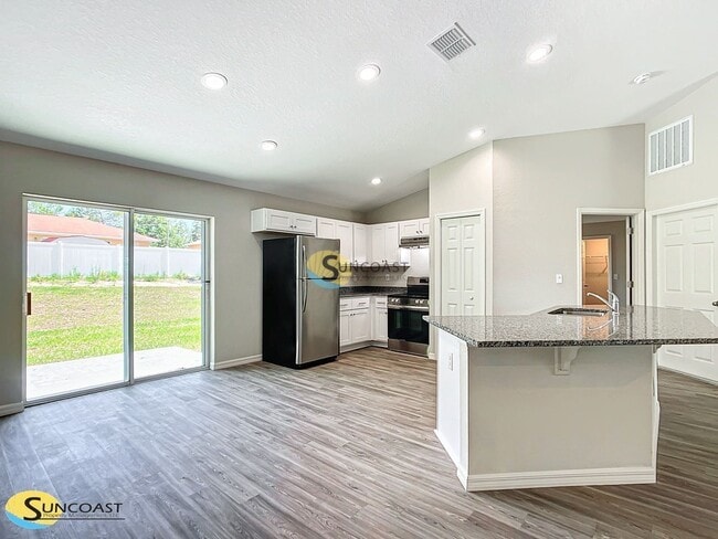 Foto del edificio - 14 Pine Trce