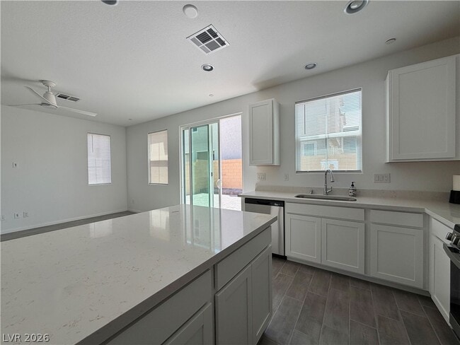 Building Photo - 75 Corzine Cliffs Ct
