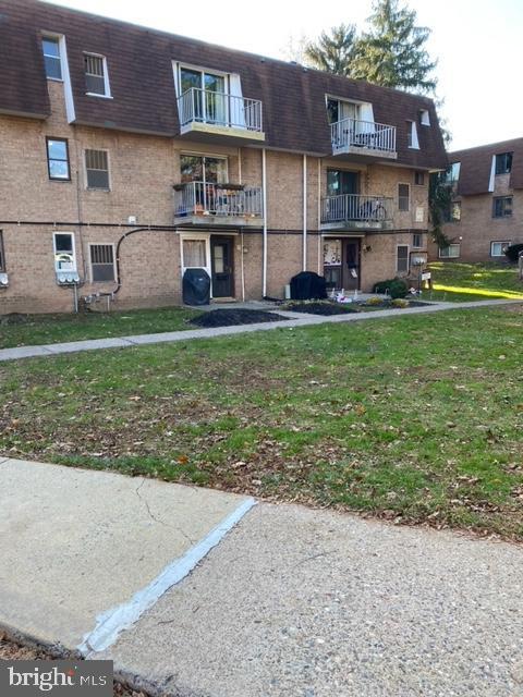 Foto principal - 885 York Rd.