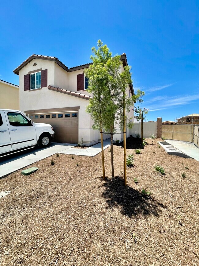 Building Photo - 14063 Starlene St