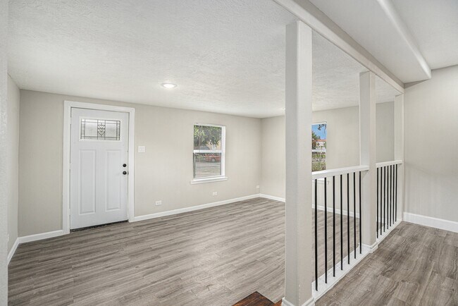 Foto del edificio - 812 7th Ave N