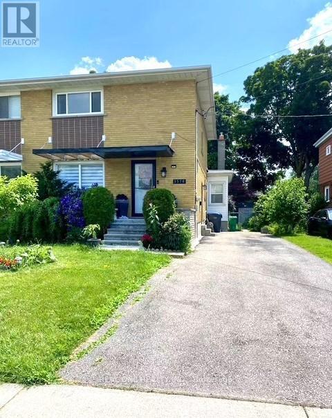 Building Photo - 3578 Queenston Dr
