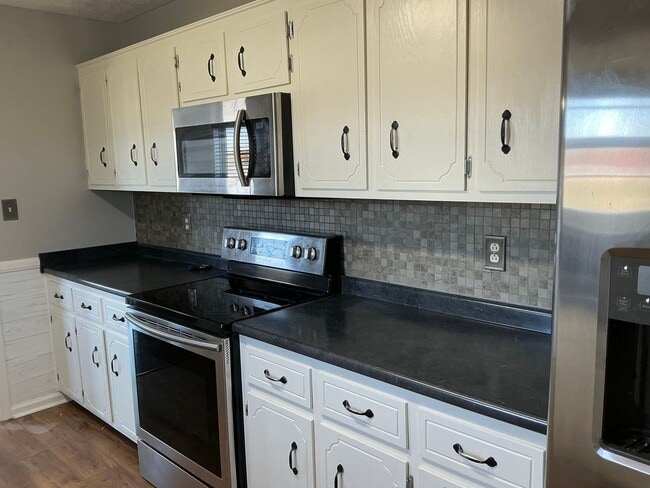 Foto del edificio - 714 Shetland Dr