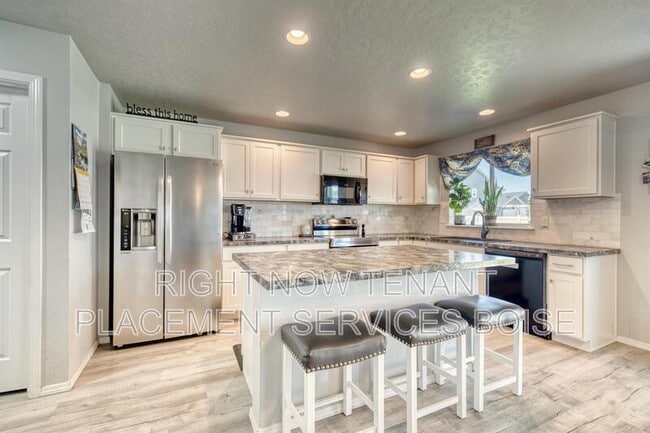 Foto del edificio - 5117 Lansdale St