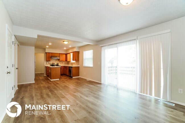 Building Photo - 8492 Kingsley Dr