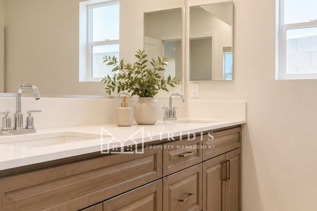 Foto del edificio - 12713 Kinnick Ct