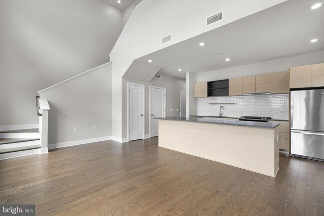 Building Photo - 502 Diamondback Dr