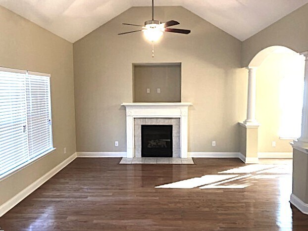 Building Photo - 155 Jacobs Cir