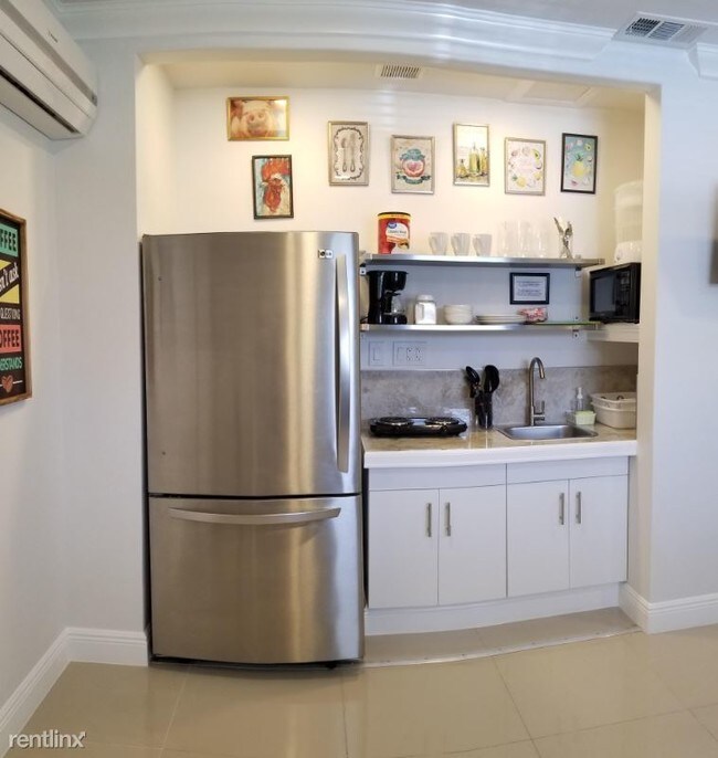 Foto del edificio - 4122 N Circle Dr