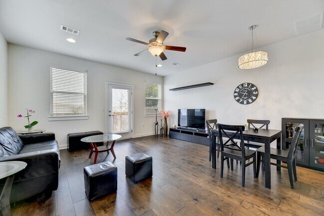 Foto del edificio - 8921 Parker Ranch Cir