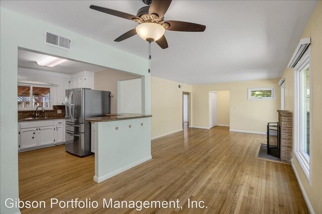 Building Photo - 3 br, 2 bath House - 802 James Ave.