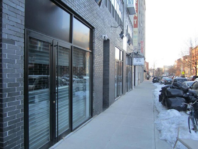 Building Photo - 120 S 4th St