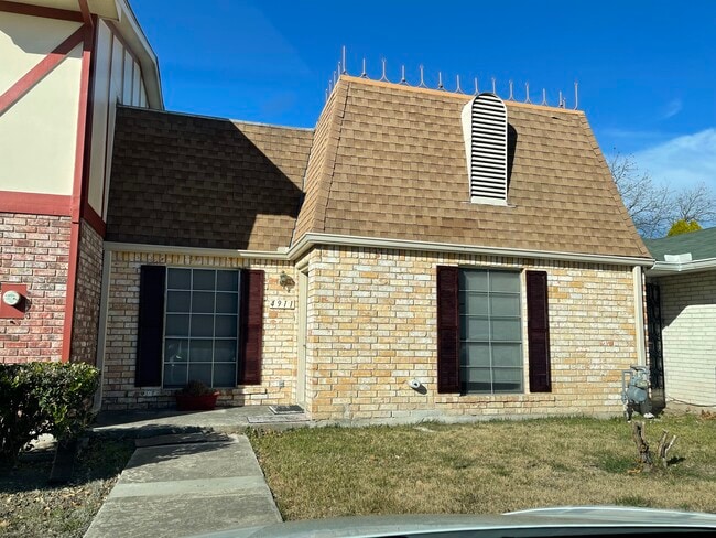 Building Photo - 4911 Arbor Ridge Dr