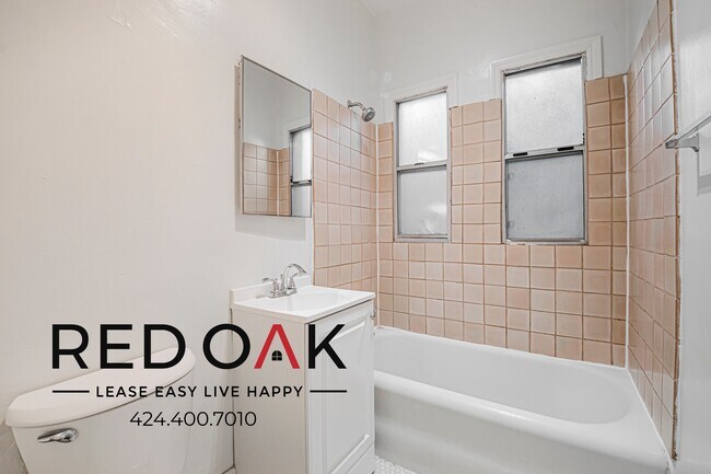 Foto del edificio - 836 Sanborn Ave