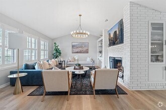 Building Photo - 129 The Hills Dr