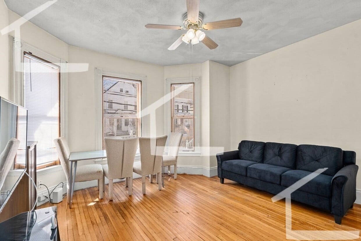 Huge one bed one bath in Brighton... - Huge one bed one bath in Brighton...
