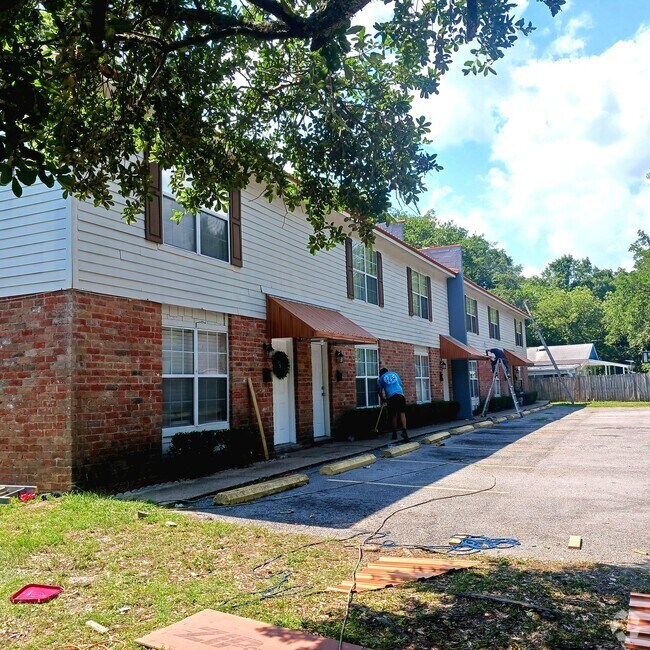 Mclanathan Strip Apartments for Rent Pascagoula, MS 1 Rentals