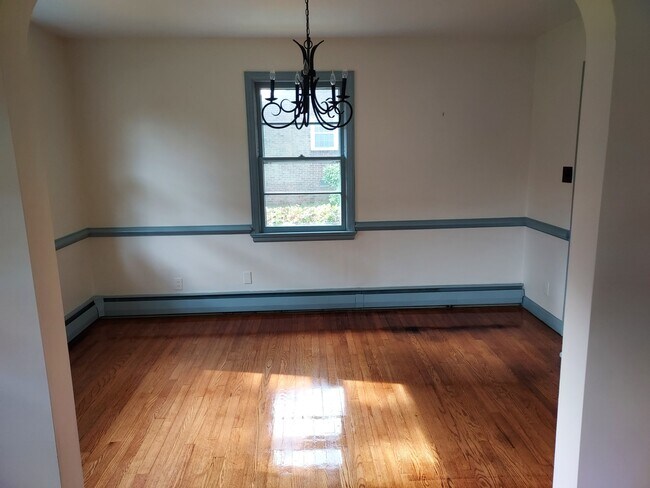 Foto del edificio - 8406 Colebrook Rd