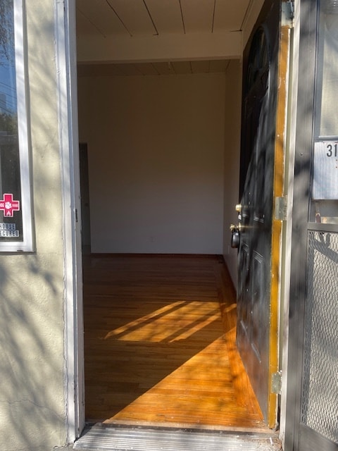 Puerta de entrada principal - 3121 Alma St