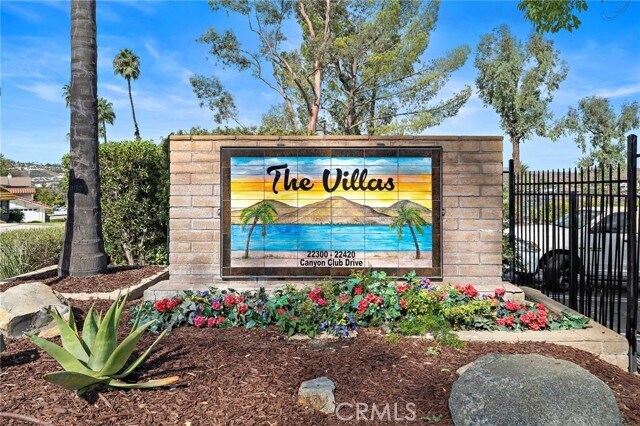 Foto del edificio - 22400 Canyon Club Dr