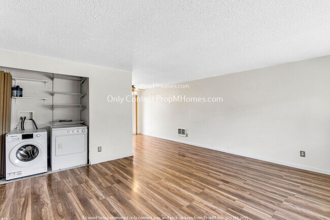 Foto del edificio - Charming Retreat in Timbercrest with Moder...