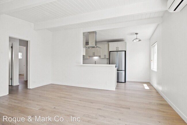 Building Photo - 2 br, 1.5 bath Apartment - 1433 Harvard St...