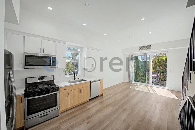 Building Photo - 5230 1/2 Tilden Ave
