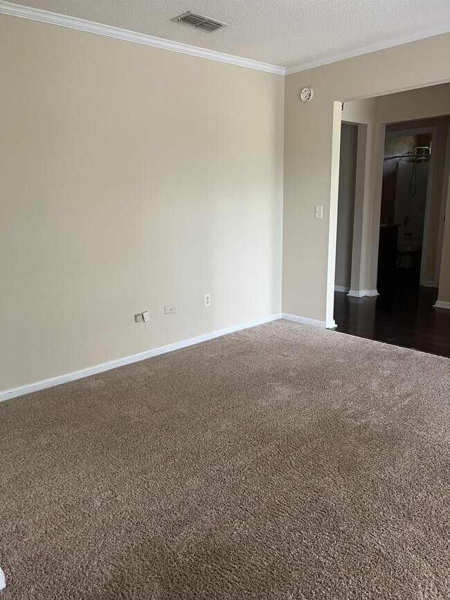 Foto del edificio - 103 Bridgemont Way