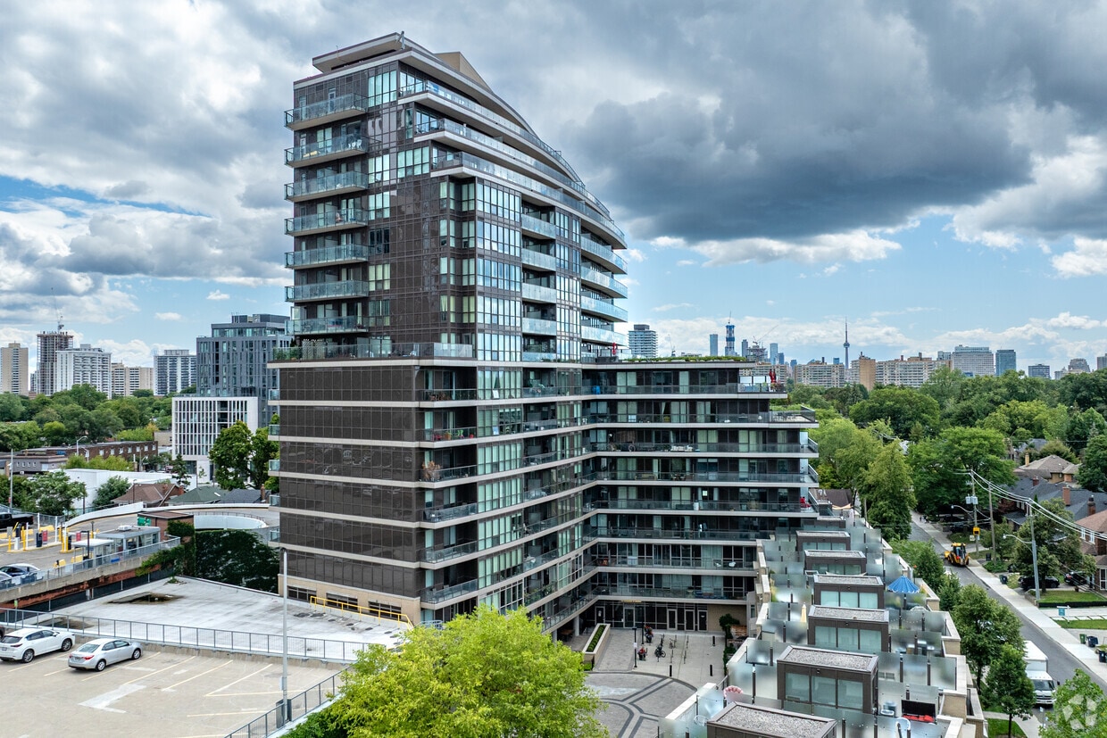 Building Photo - The Berwick