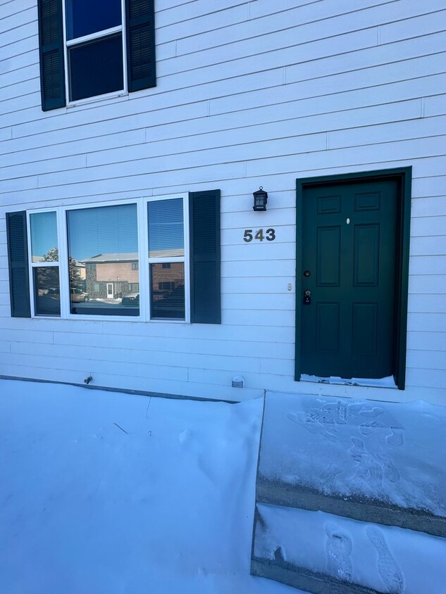 Foto principal - Newly updated townhome, located close to R...