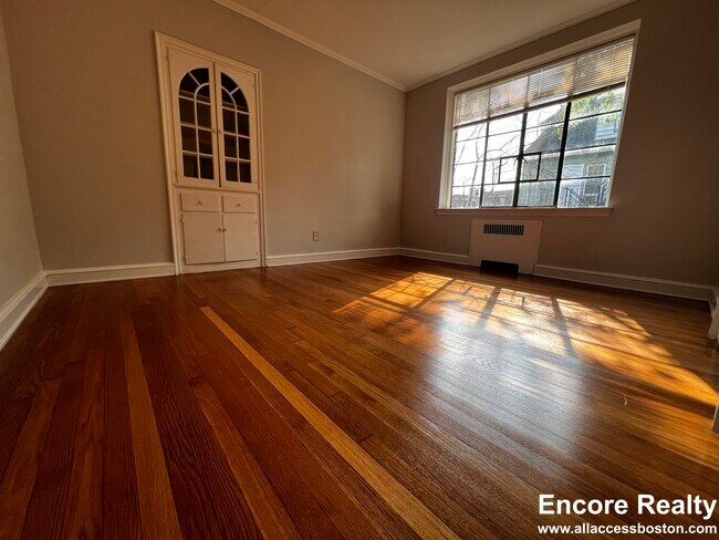 Foto del edificio - 105 Longwood Ave