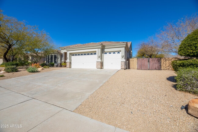 Foto del edificio - 12706 E Desert Cove Ave
