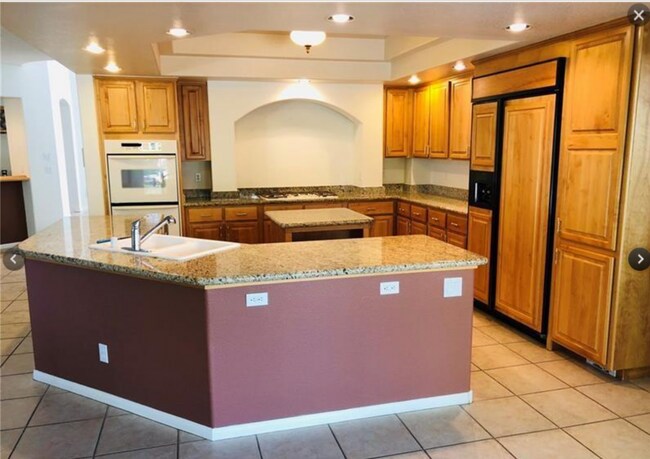 Foto del edificio - 6610 Gilded Lantern Ave