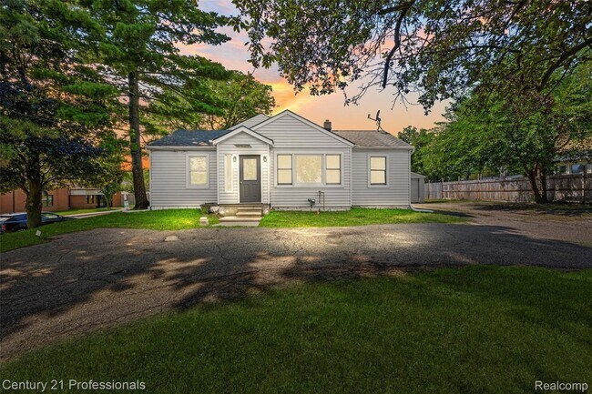 Foto del edificio - 3621 Livernois Rd
