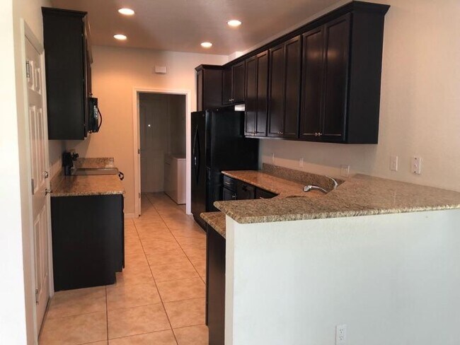 Building Photo - 1252 Turnbridge Dr