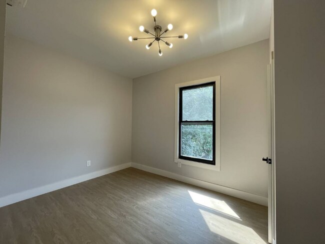 Foto del edificio - 226 Roseville Ave