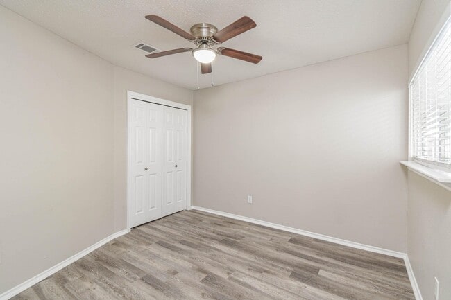 Foto del edificio - 13126 Townwood Dr